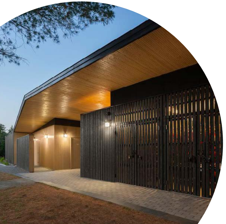 Gebouw in avondlicht